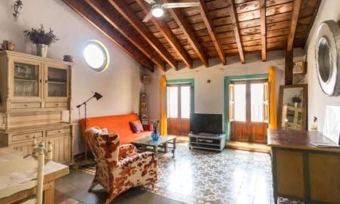 Alicante City Centre Apartment | Old Town Flat Large Flat