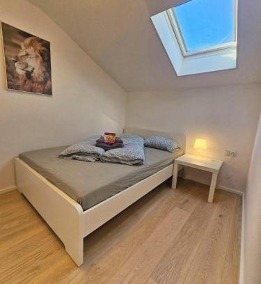 Hall In Tirol Apartment | Old Town Modern Charm Apartment