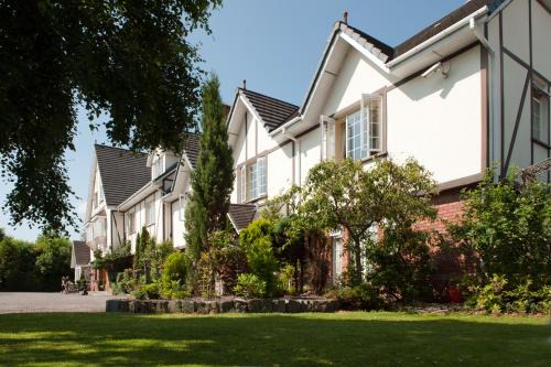 Killarney House | Old Weir Lodge
