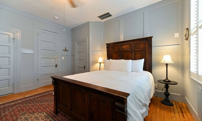 Edenton Bed & Breakfast | Old world charm downtown Edenton near the harbor, with homemade breakfast daily
