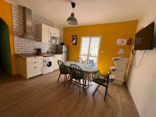Perchel Norte Apartment | Ole Ole Marmoles