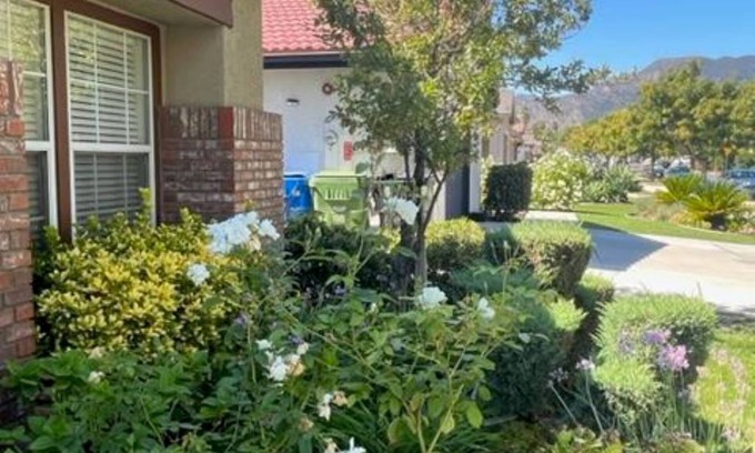 Sylmar House | Olgas Home 25 Mins to Universal Studios!
