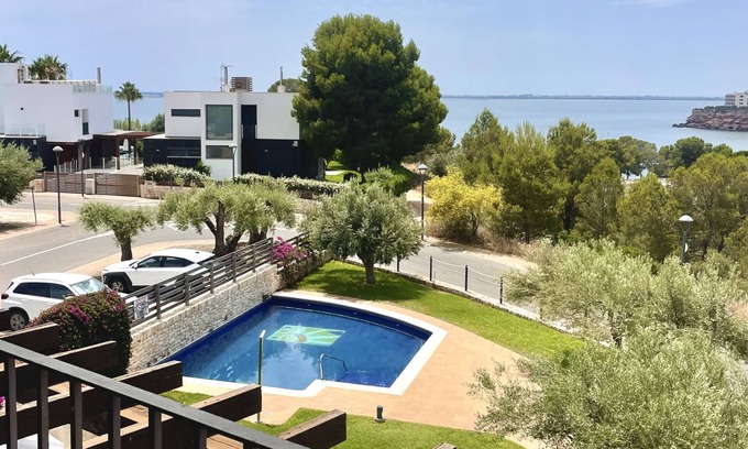 El Perello House | Olimar villa by the sea with amazing sea views