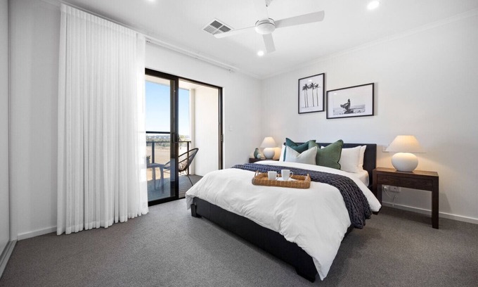 Mount Barker House | Olive Lane @ Mount Barker - Workspace, Wi-Fi
