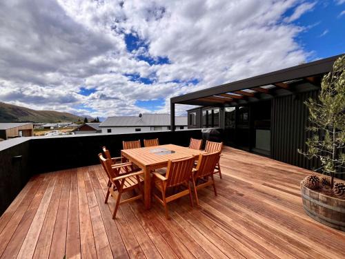 Lake Tekapo House | Olive Sanctuary - Lake Tekapo