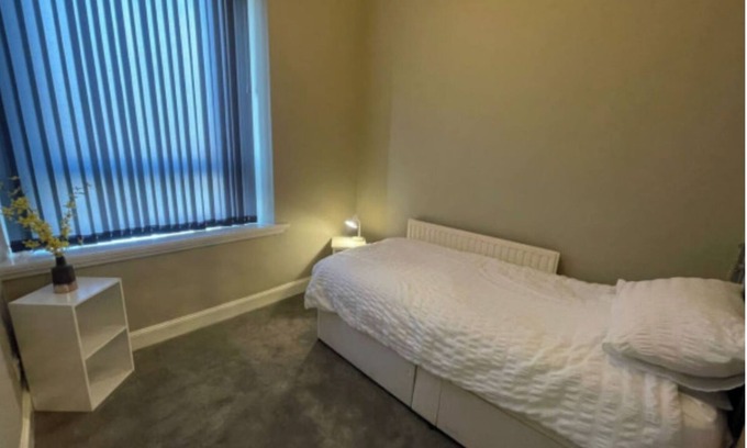Hawick Apartment | Oliver Apartment
