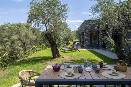 San Lorenzo della Costa Apartment | Olivuzza a Santa Margherita by Wonderful Italy