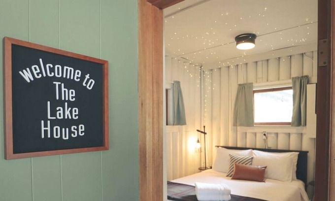 Snug Harbor Cabin | Olympic Panorama Lake House 2BR