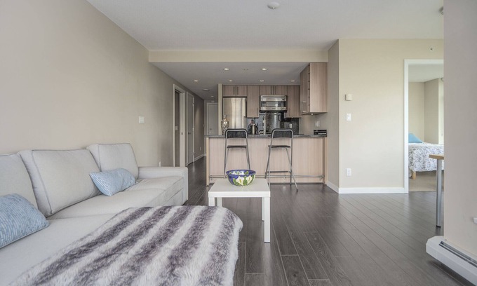 Southeast False Creek House | Olympic Village, Sea Wall, near Granville Island Sky Train to AP & everywhere