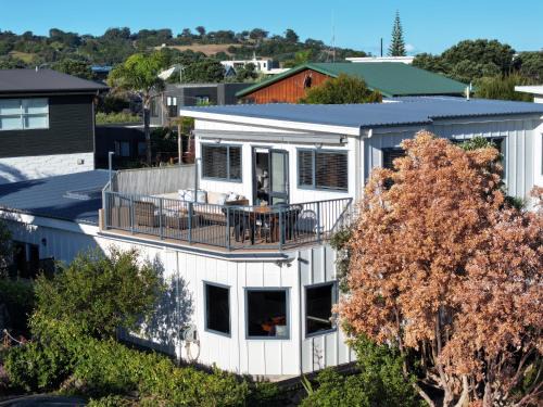 Omaha House | Omaha Beach House - Omaha Holiday Home
