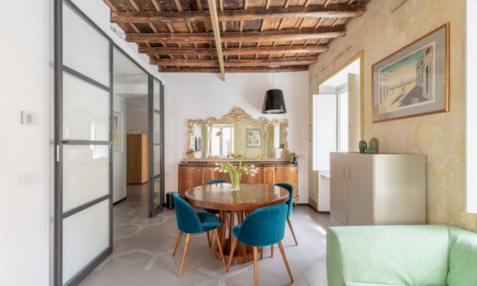 Rione XIV Borgo Apartment | Ombrellari Brand New Apartment