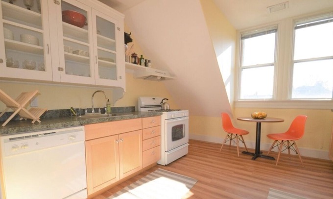 Federal Hill Apartment | On Beautiful Broadway - Huge Sunny 2 Bedroom
