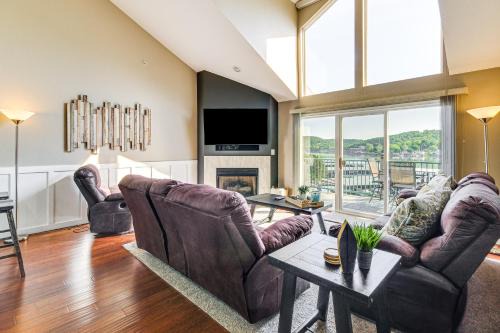 Camdenton Apartment | On-Site Lake of the Ozarks Access Camdenton Condo