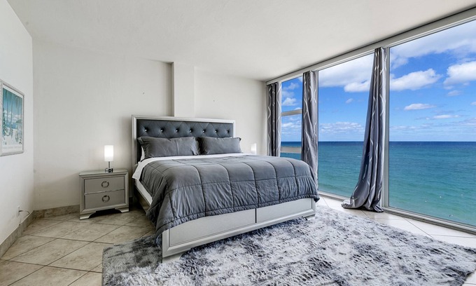 Galt Mile Condo | On the B.E.A.C.H-Ocean/Beach Front-Balcony- Renovated-Views from every window!