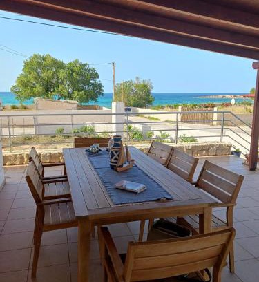 Stavros House | On the Beach