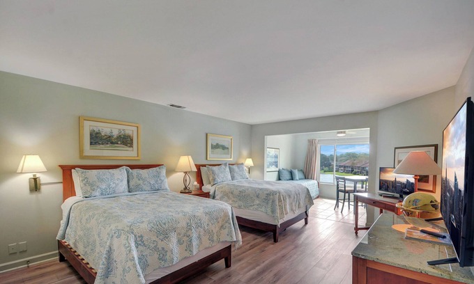 St. Simons Island Condo | On the Golf Course In Sea Palms with great views of course and lagoon!
