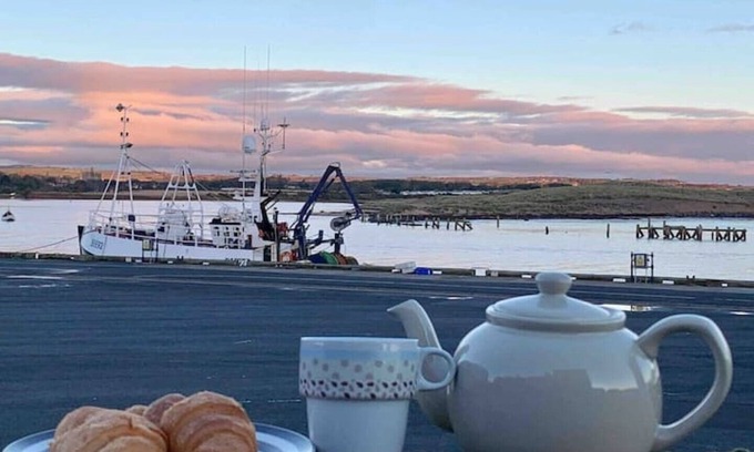Amble Cottage | On the Harbour - unrivalled views of Coquet estuary
