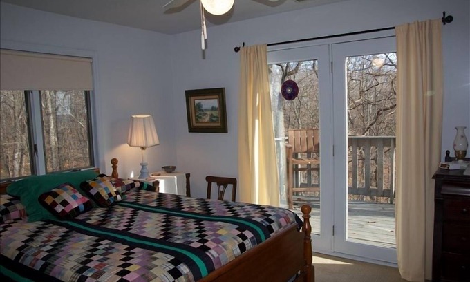 Sewanee House | On the mountain, 4 miles from Sewanee!