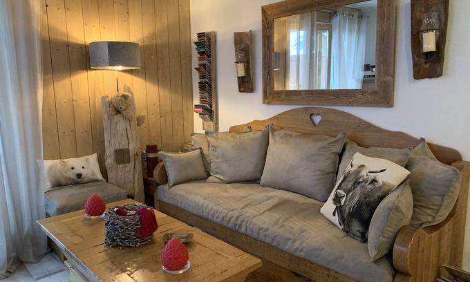 Praz-sur-Arly House | On the outskirts of Megève, 2 1/2 rooms 45M2, sleeps 4 with garden/terrace