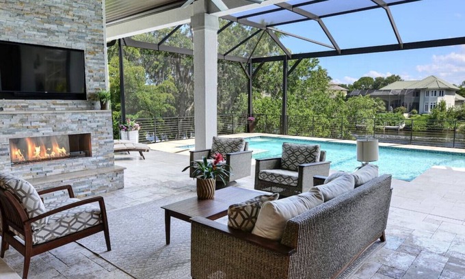 Bonita Shores House | On the River - Gorgeous Coastal Waterfront Home 5 min from Beach
