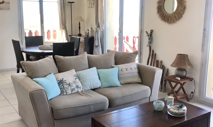 Soulac-sur-Mer Apartment | On the seafront with breathtaking ocean views