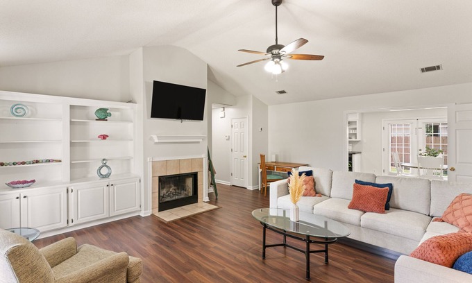 Brunswick House | Once Upon a Tide | 3 Bed, 2 Bath