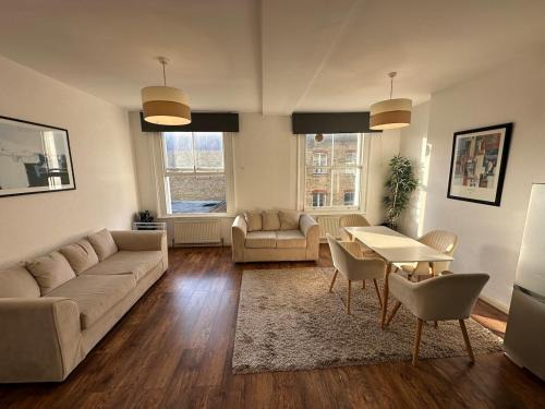 Westbourne Apartment | One bed Victorian - Sleeps 4 -10 Min Walk to Paddington