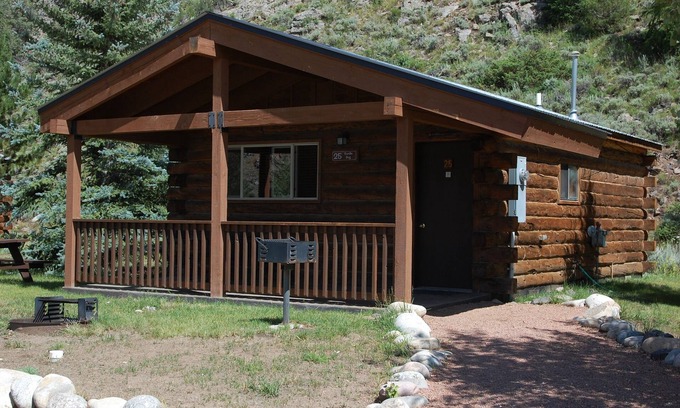 Almont Cabin | One Bedroom Cabin with Ample Parking and Space from Neighboring Cabins