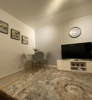 Chiswick Apartment | One Bedroom Flat in Chiswick W4