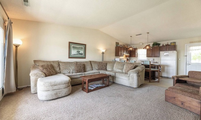 Grand Rivers Condo | One Bedroom Harbor View Condo