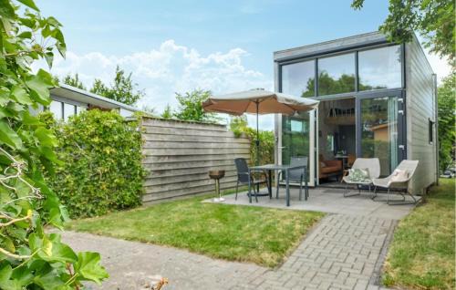 Sint-Annaland House | One-Bedroom Holiday Home In Sint-Annaland
