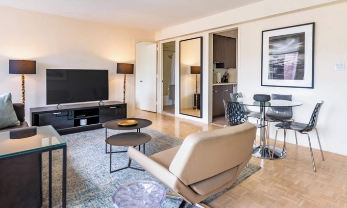 Back Bay East Apartment | One Bedroom in Luxury Boston Apartment Building