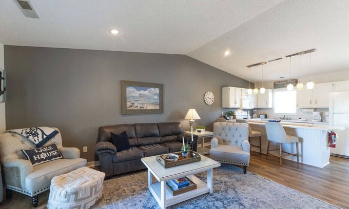 Grand Rivers Condo | One Bedroom Marina View Condo