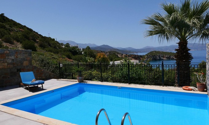 Istron Villa | One bedroom villa with private seawater pool! Just 150 meters from the sea