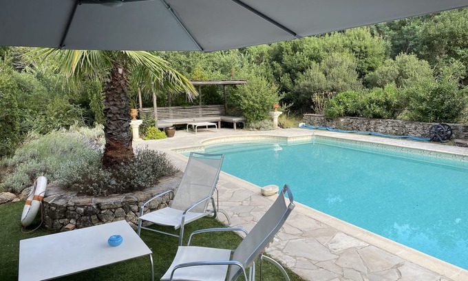 Plan-de-la-Tour Cottage | One Bedroomed Self Contained Guest Cottage with large private terrace and pool