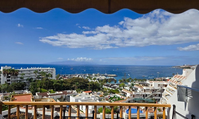 Costa Adeje Apartment | One bedrooms, balcony, sea view, pool,Wi-Fi 50 mts. from beach