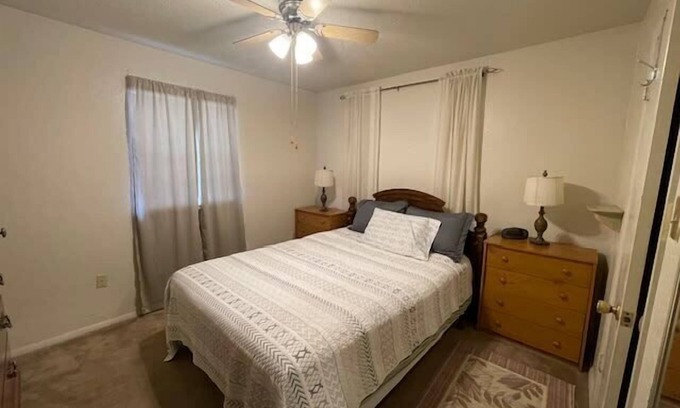 Lawton Apartment | One BR Comfort Awaits Near Ft Sill!