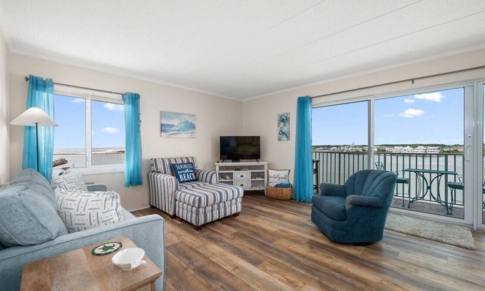 Ocean City Condo | One of a Kind Direct Bay Views From This 3 Bedroom