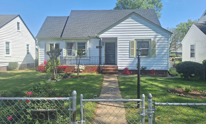 Mosby House | One queen, 2 twins, 1 crib. 10 minutes to Downtown