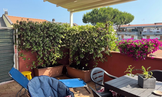 Marina di Carrara Apartment | One step from the sea in Marina di Carrara