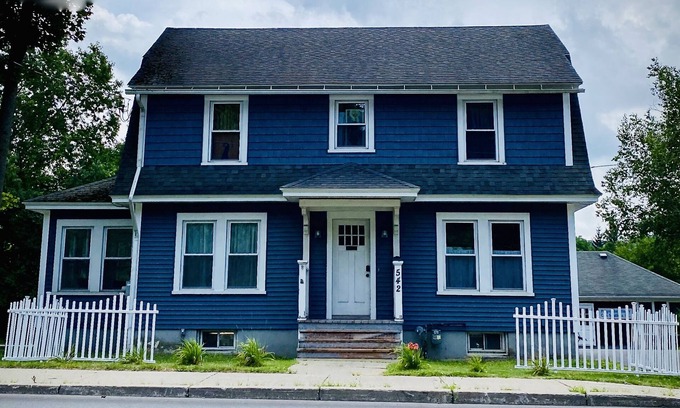Oneonta House | Oneonta NY Urban Farmhouse