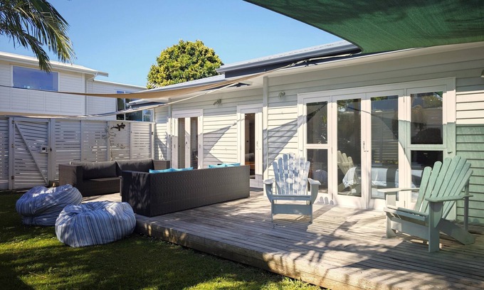Oneroa House | Oneroa Village, 5 mins to Oneroa beach, Restaurants & Shops | Be My Guest