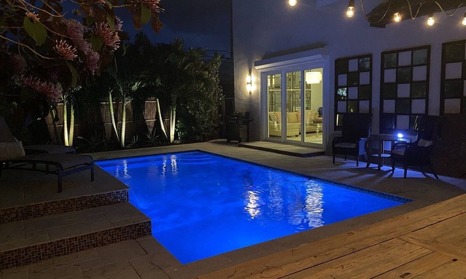 Birch Park Finger Streets House | Only steps to the Sand! 10% off for 7 or more nights! Heated Pool!