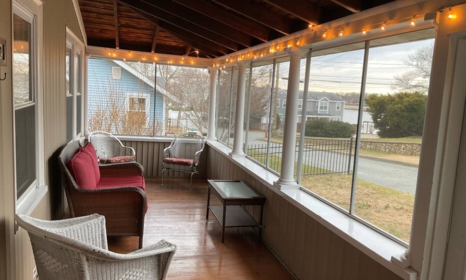 Buzzards Bay House | Onset Family Escape