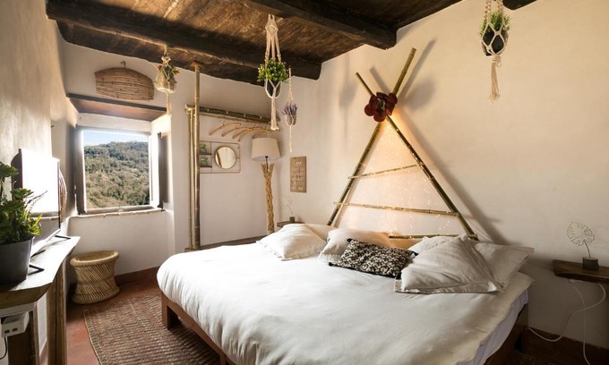 Calcata Historic Town House | Opera Suites - Il sentiero della felicità