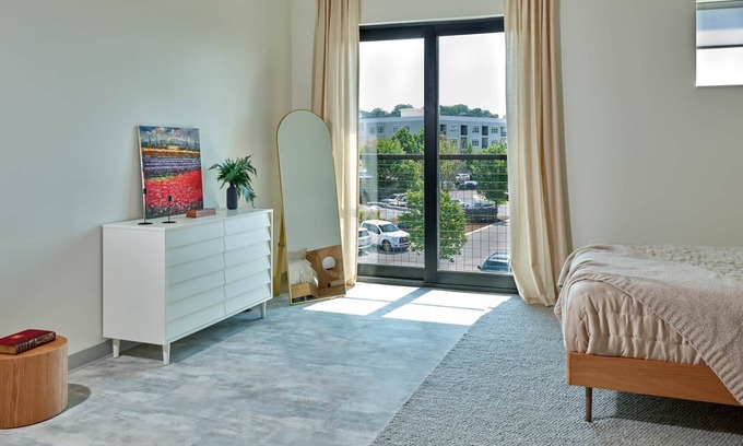 Northside Apartment | Optimal Location Northshore Chattanooga
