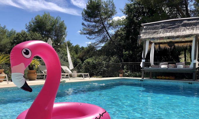Le Rouret Apartment | optionalIndependent Studio at Mas du Galoubet with Breakfast