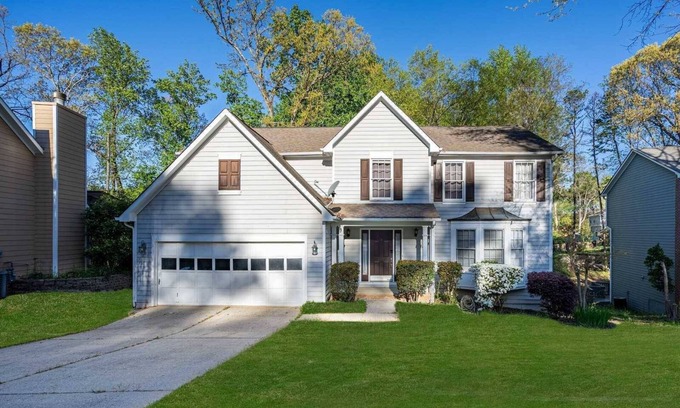 Duluth House | Opulence on Spinnaker Dr