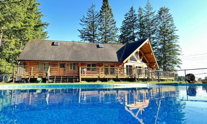 Kent Ski Chalet | Opulent Oaks Chaletn
