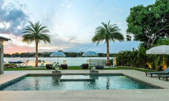 North Miami Beach Villa | Opulent Waterfront Villa | The Glamhomes